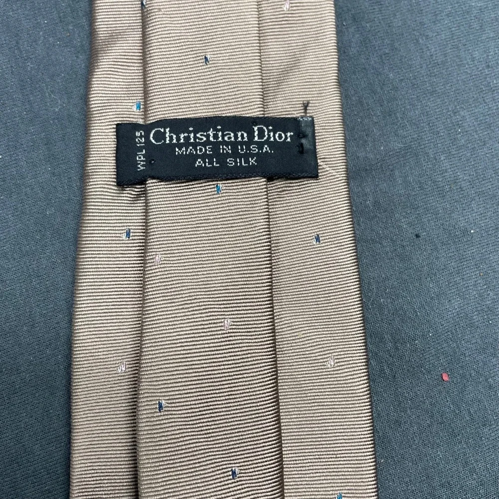 Christian Dior Men Necktie Silk Taupe Gold Micro Dot Classic Designer Tie